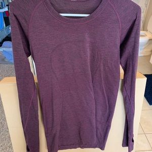 Lululemon top